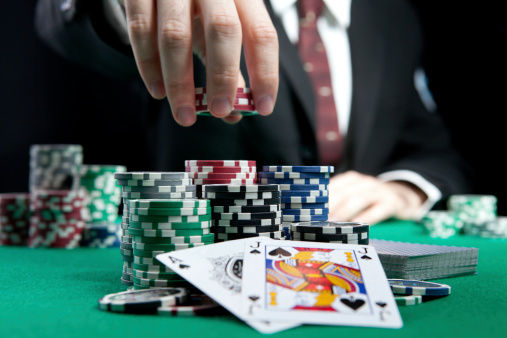 Le poker associé avec le mentalisme, une théorie assez folle ?